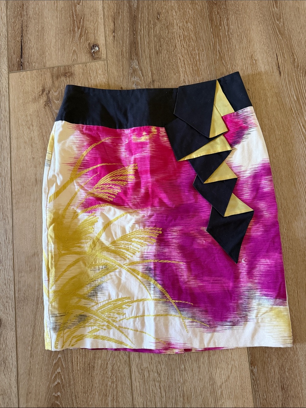Floreat Anthropologie | Pink, Yellow & Black Graphic Pencil Skirt | size 4 | NWT
